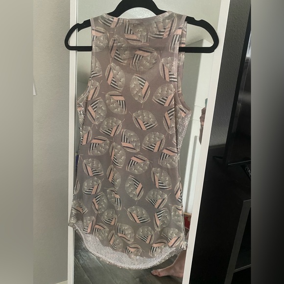 Silence+ Noise Sequin Tank Size Small - Picture 2 of 6